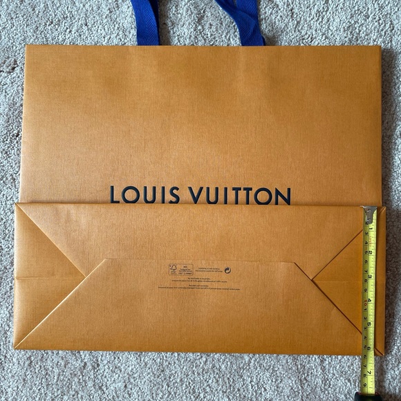 Medium Paper Shopping Bag - Picture 5 of 5